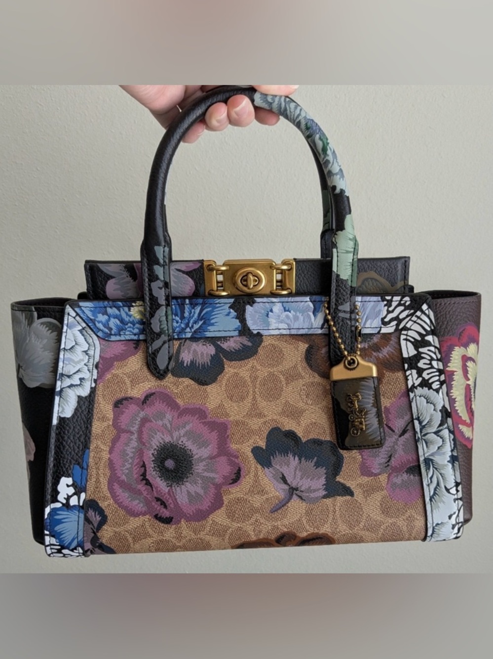 Coach Troupe Carryall Kaffe Fasset 1941